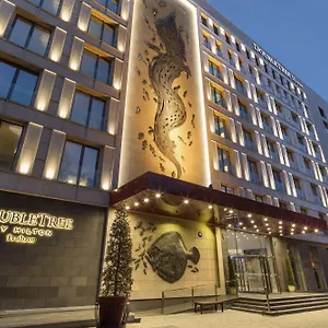 5* Hotel Doubletree By Hilton